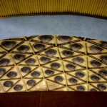 28.4.2016 Kielce. Na dworcu PKS zamontowano oświetlenie kopuły. / Wojciech Habdas / Radio Kielce