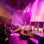 29.4.2016 Kielce. Wręczono jubileuszowe Lary Świętokrzyskie. Na scenie zespół Audiofeels. / Wojciech Habdas / Radio Kielce