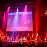 29.4.2016 Kielce. Wręczono jubileuszowe Lary Świętokrzyskie. Na scenie zespół Audiofeels. / Wojciech Habdas / Radio Kielce