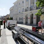 Montaż telebimu na kieleckim Ratuszu (24 maja 2016 r) / Wojciech Habdas / Radio Kielce