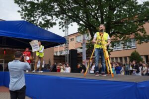 Ostrowiec. Piknik promujący szkolnictwo zawodowe (25 maja 2016 r) / Teresa Czajkowska / Radio Kielce