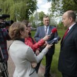 Minister zdrowia Konstanty Radziwiłł odwiedził Rytwiany (6 maja 2016 r) / Jarosław Kubalski / Radio Kielce