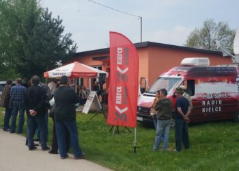 Protest mieszkańców Nowego Korczyna (4 maja 2016 r.) / Krzysztof Bujnowicz / Radio Kielce