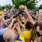 Powitanie Vive Tauron Kielce przed Halą Legionów (30 maja 2016 r). / Wojciech Habdas / Radio Kielce