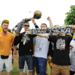 Powitanie Vive Tauron Kielce przed Halą Legionów (30 maja 2016 r). / Wojciech Habdas / Radio Kielce