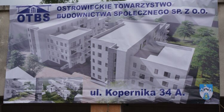 Inwestycja budowlana ostrowieckiego TBS (18 maja 2016 r.) / Teresa Czajkowska / Radio Kielce
