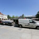 Montaż telebimu na kieleckim Ratuszu (24 maja 2016 r) / Wojciech Habdas / Radio Kielce