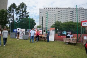 Ostrowiec. Piknik promujący szkolnictwo zawodowe (25 maja 2016 r) / Teresa Czajkowska / Radio Kielce