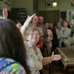 07.05.2016 Niesłyszący zwiedzali Muzeum Henryka Sienkiewicza w Oblęgorku / Jarosław Kubalski / Radio Kielce