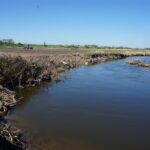 10.05.2016 Zanieczyszczona rzeka Nida w powiecie pińczowskim / Paweł Klepka / Radio Kielce