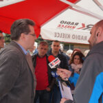 18.5.2016 Kielce. Interwencja w sprawie złego stanu drogi powiatowej między Sukowem a Borkowem. / Grzegorz Jamka / Radio Kielce