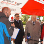 18.5.2016 Kielce. Interwencja w sprawie złego stanu drogi powiatowej między Sukowem a Borkowem. / Grzegorz Jamka / Radio Kielce