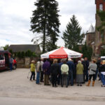 18.5.2016 Kielce. Interwencja w sprawie złego stanu drogi powiatowej między Sukowem a Borkowem. / Grzegorz Jamka / Radio Kielce