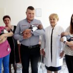 23.05.2016 Trojaczki wyszły ze szpitala na Czarnowie / Jarosław Kubalski / Radio Kielce