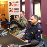 17.05.2016. Żołnierze szkolący się na Międzynarodowym Kursie Obserwatorów Wojskowych ONZ na kieleckiej Bukówce odwiedzili Radio Kielce / Radio Kielce