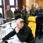 17.05.2016. Żołnierze szkolący się na Międzynarodowym Kursie Obserwatorów Wojskowych ONZ na kieleckiej Bukówce odwiedzili Radio Kielce / Kamil Król / Radio Kielce