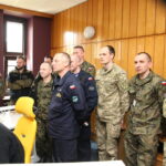 17.05.2016. Żołnierze szkolący się na Międzynarodowym Kursie Obserwatorów Wojskowych ONZ na kieleckiej Bukówce odwiedzili Radio Kielce / Kamil Król / Radio Kielce