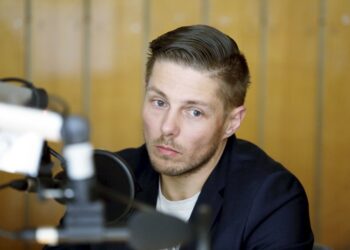 04.04.2016 Kielce. Punkty Widzenia. Radny Marcin Chłodnicki. / Jarosław Kubalski / Radio Kielce