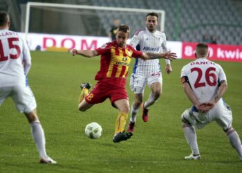 09.04.2016 Kielce . Mecz Korona Kielce - Górnik Zabrze. / Jarosław Kubalski / Radio Kielce