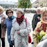 17.05.2016 Kielce. Konferencja na rynku z udziałem mieszkańców domagających się wprowadzenia w mieście Karty Seniora. / Jarosław Kubalski / Radio Kielce