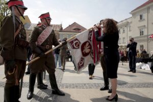 02.05.2016 Kielce. Dzień Flagi RP. Uroczystości na Rynku / Jarosław Kubalski / Radio Kielce