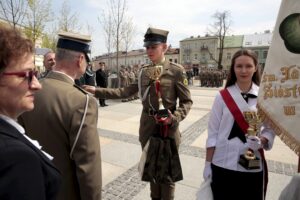 02.05.2016 Kielce. Dzień Flagi RP. Uroczystości na Rynku / Jarosław Kubalski / Radio Kielce