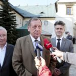 02.05.2016 Święty Krzyż. Minister środowiska Jan Szyszko odwiedził klasztor. / Jarosław Kubalski / Radio Kielce