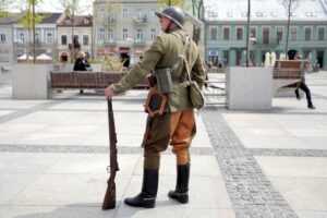 02.05.2016 Kielce. Kielecki Szwadron Kawalerii Ochotniczej otrzymał nowe mundury historyczne z 1939 roku. / Jarosław Kubalski / Radio Kielce