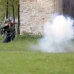 02.05.2016 Samsonów. Inscenizacja historyczna przedstawiająca walki majora Henryka Dobrzańskiego "Hubala". / Jarosław Kubalski / Radio Kielce