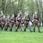 02.05.2016 Samsonów. Inscenizacja historyczna przedstawiająca walki majora Henryka Dobrzańskiego "Hubala". / Jarosław Kubalski / Radio Kielce