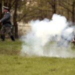 02.05.2016 Samsonów. Inscenizacja historyczna przedstawiająca walki majora Henryka Dobrzańskiego "Hubala". / Jarosław Kubalski / Radio Kielce