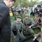 02.05.2016 Samsonów. Inscenizacja historyczna przedstawiająca walki majora Henryka Dobrzańskiego "Hubala". / Jarosław Kubalski / Radio Kielce