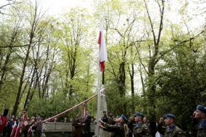 03.05.2016 Kielce. Uroczystości ustanowienia Konstytucji 3 Maja pod pomnikiem Stanisława Staszica w parku. / Jarosław Kubalski / Radio Kielce