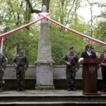 03.05.2016 Kielce. Uroczystości ustanowienia Konstytucji 3 Maja pod pomnikiem Stanisława Staszica w parku. / Jarosław Kubalski / Radio Kielce