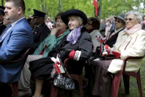 03.05.2016 Kielce. Uroczystości ustanowienia Konstytucji 3 Maja pod pomnikiem Stanisława Staszica w parku. / Jarosław Kubalski / Radio Kielce