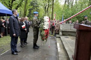 03.05.2016 Kielce. Uroczystości ustanowienia Konstytucji 3 Maja pod pomnikiem Stanisława Staszica w parku. / Jarosław Kubalski / Radio Kielce