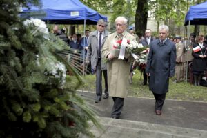 03.05.2016 Kielce. Uroczystości ustanowienia Konstytucji 3 Maja pod pomnikiem Stanisława Staszica w parku. / Jarosław Kubalski / Radio Kielce