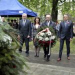 03.05.2016 Kielce. Uroczystości ustanowienia Konstytucji 3 Maja pod pomnikiem Stanisława Staszica w parku. / Jarosław Kubalski / Radio Kielce