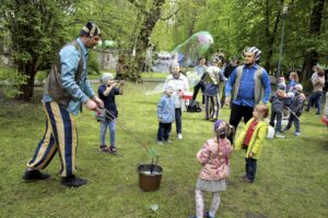 03.05.2016 Kielce. Uroczystości ustanowienia Konstytucji 3 Maja. Piknik w parku. / Jarosław Kubalski / Radio Kielce