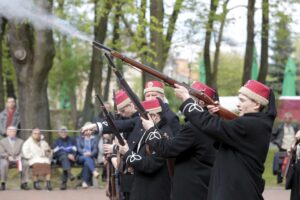 03.05.2016 Kielce. Uroczystości ustanowienia Konstytucji 3 Maja. Piknik w parku. / Jarosław Kubalski / Radio Kielce