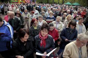 03.05.2016 Kielce. Świeto konstytucji 3 Maja. Pieśniobranie w Parku Miejskim. / Jarosław Kubalski / Radio Kielce