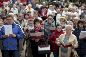 03.05.2016 Kielce. Świeto konstytucji 3 Maja. Pieśniobranie w Parku Miejskim. / Jarosław Kubalski / Radio Kielce