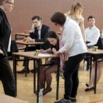 04.05.2016 Kielce. Liceum im.Jana Śniadeckiego. Rozpoczyna się matura z języka polskiego. / Jarosław Kubalski / Radio Kielce