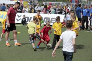 07.05.2016 Kielce. Sportowa Majówka z klubem piłkarskim Korona Kielce. / Jarosław Kubalski / Radio Kielce