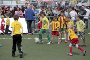 07.05.2016 Kielce. Sportowa Majówka z klubem piłkarskim Korona Kielce. / Jarosław Kubalski / Radio Kielce