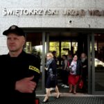10.05.2016 Kielce. Alarm bombowy w Świętokrzyskim Urzędzie Wojewódzkim i Urzędzie Marszałkowskim. / Jarosław Kubalski / Radio Kielce
