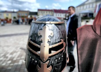 15.05.2016 Chęciny. Dni Otwartych Funduszy Europejskich. Festyn na Rynku. / Jarosław Kubalski / Radio Kielce