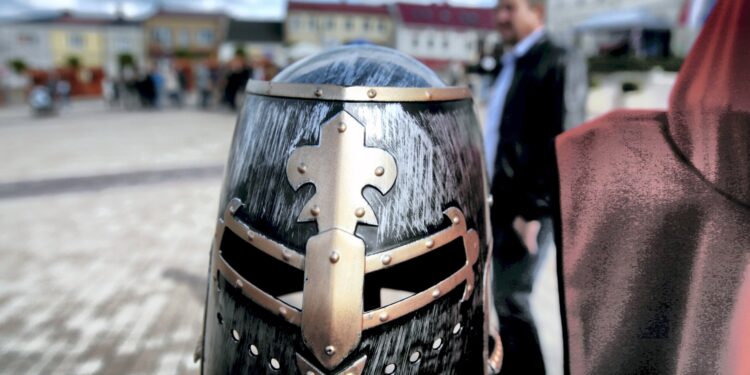 15.05.2016 Chęciny. Dni Otwartych Funduszy Europejskich. Festyn na Rynku. / Jarosław Kubalski / Radio Kielce