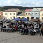 15.05.2016 Chęciny. Dni Otwartych Funduszy Europejskich. Festyn na Rynku. / Jarosław Kubalski / Radio Kielce