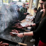 16.05.2016 Kielce. Studenci rozpoczęli Juwenalia. Wielkie grillowanie w Miasteczku UJK. / Jarosław Kubalski / Radio Kielce